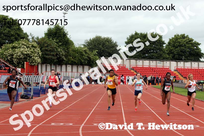 Senior girls 100 metres, English Schools Track and Field. Photo: David T. Hewitson/Sports for All Pics